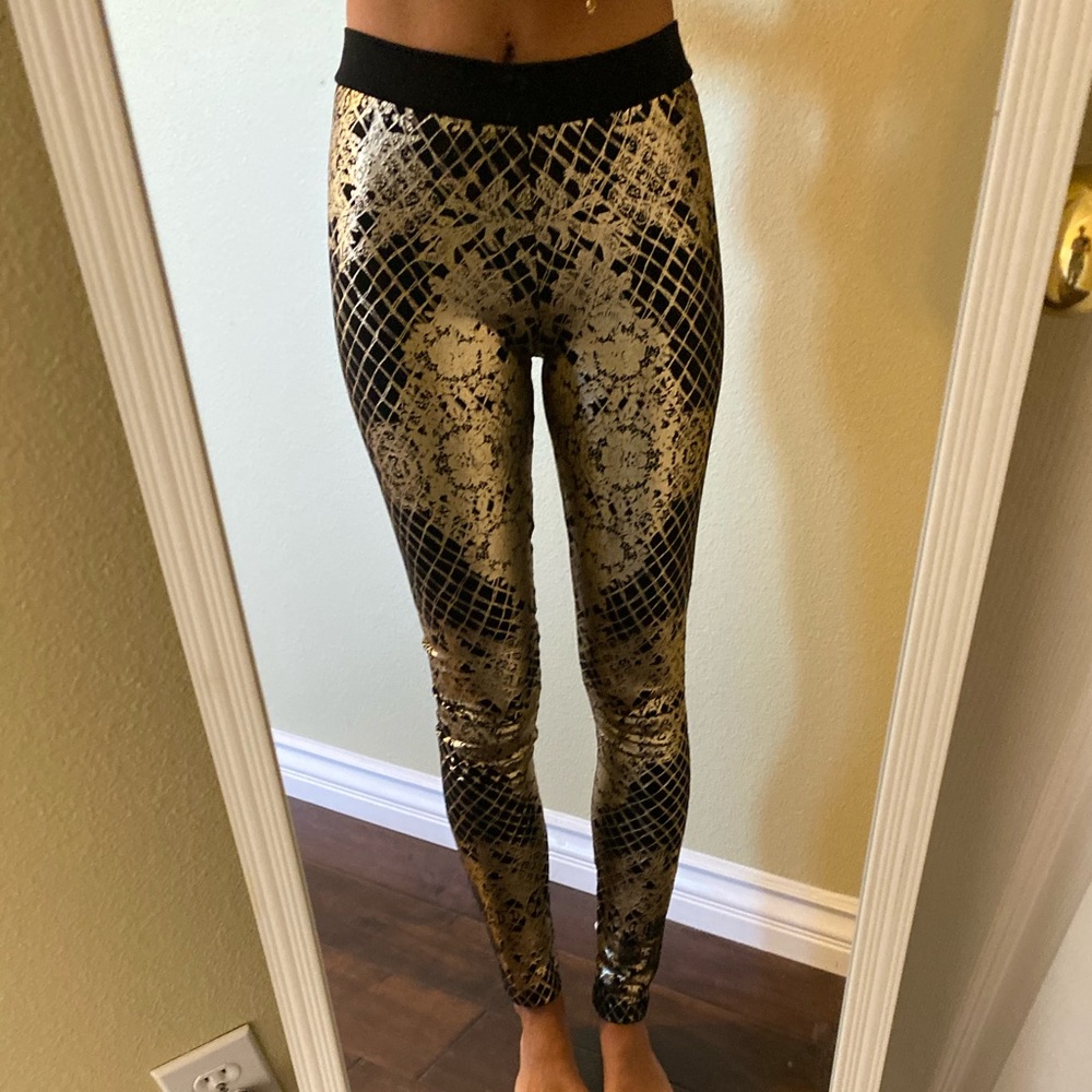 Bebe pants , leggings